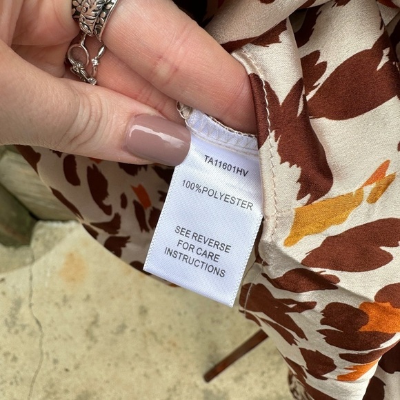 Aakaa Milan Kiss Ecru Floral Star Patterned Genuine Wrap Style Peplum Sleeve Top - Picture 14 of 15